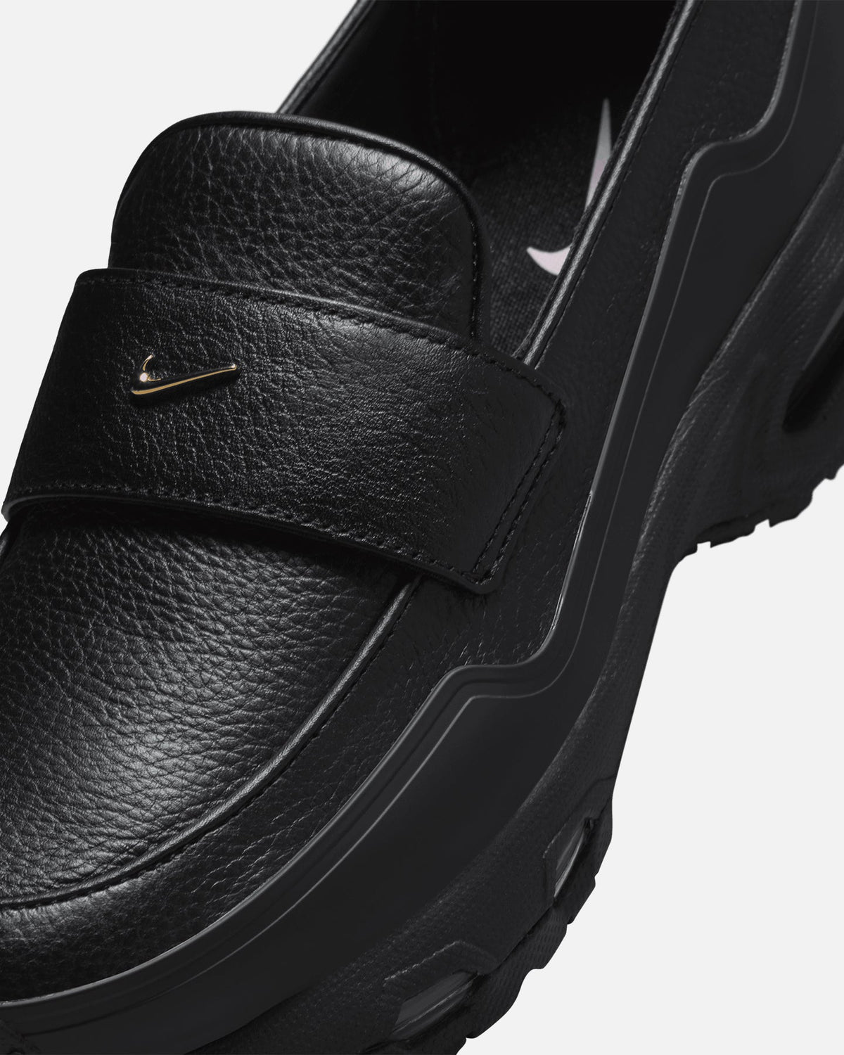 Nike Women's Air Max Phenomena Black/Metallic