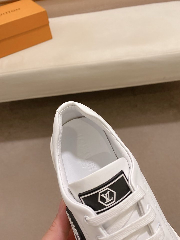 Louis Vuitton Emblem Low-Top Sneakers